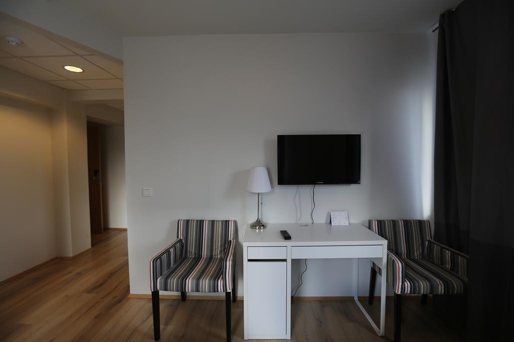 100 Iceland Hotel Reykjavik Phòng bức ảnh
